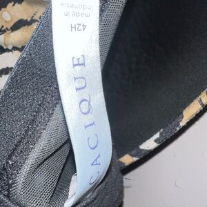 Lane Bryant Cacique 42H Underwire Push Up Black and Cream Bra